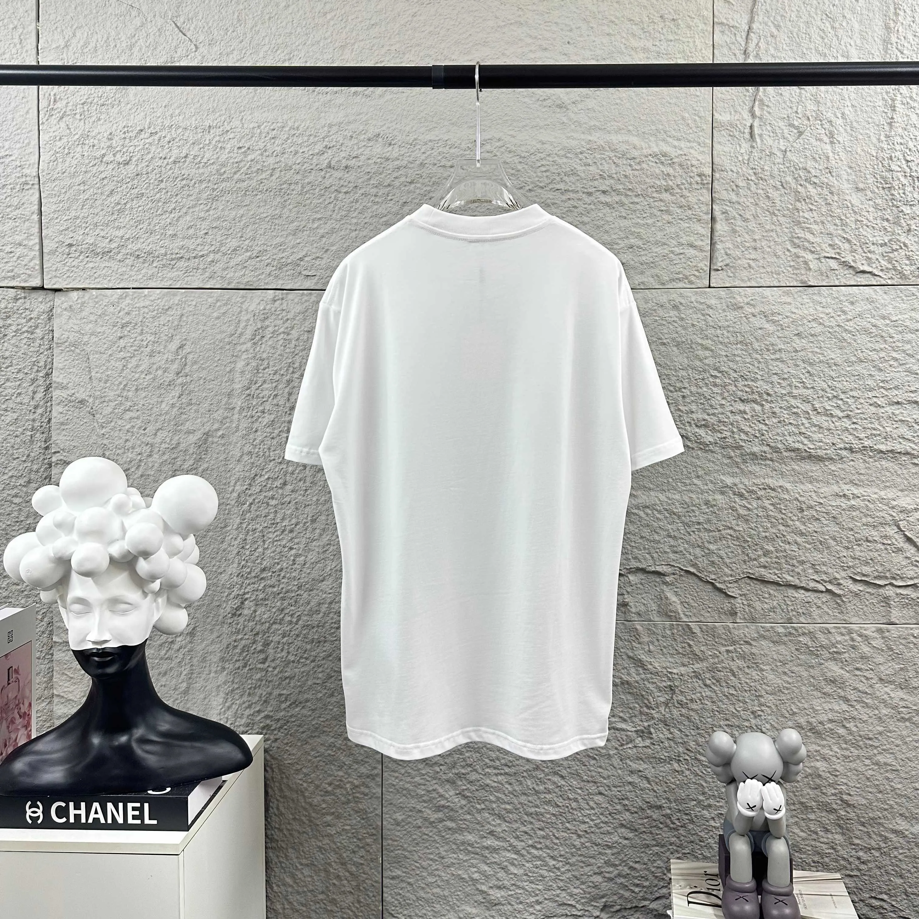 Herme* * 2026 New Arrival Classic T Same Style ：Black White Gray Size： S （90-130 ） M （120-150 ） L （140-165 ） XL （160-180 ） XXL （180-210 ）
